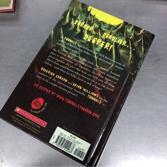 Deeper by: Roderick Gordon, hardback book - Picture 6 of 6